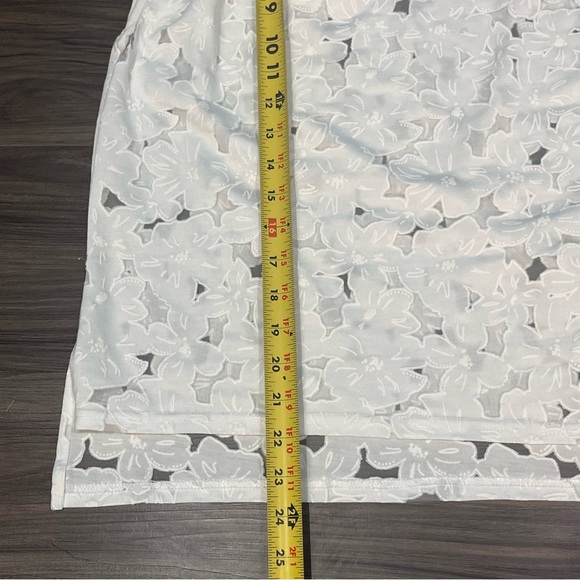 Ted Baker White Ericah Floral Burnout Semi- Sheer Vest Style Top Size 2 (US 6) - Picture 16 of 16